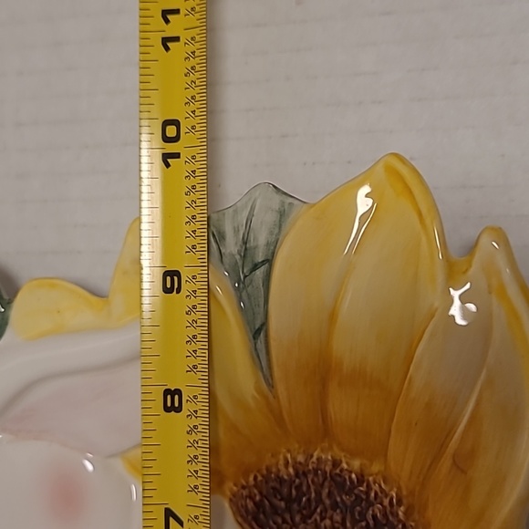 Fitz and Floyd Bunny Blooms Plate - Picture 12 of 16